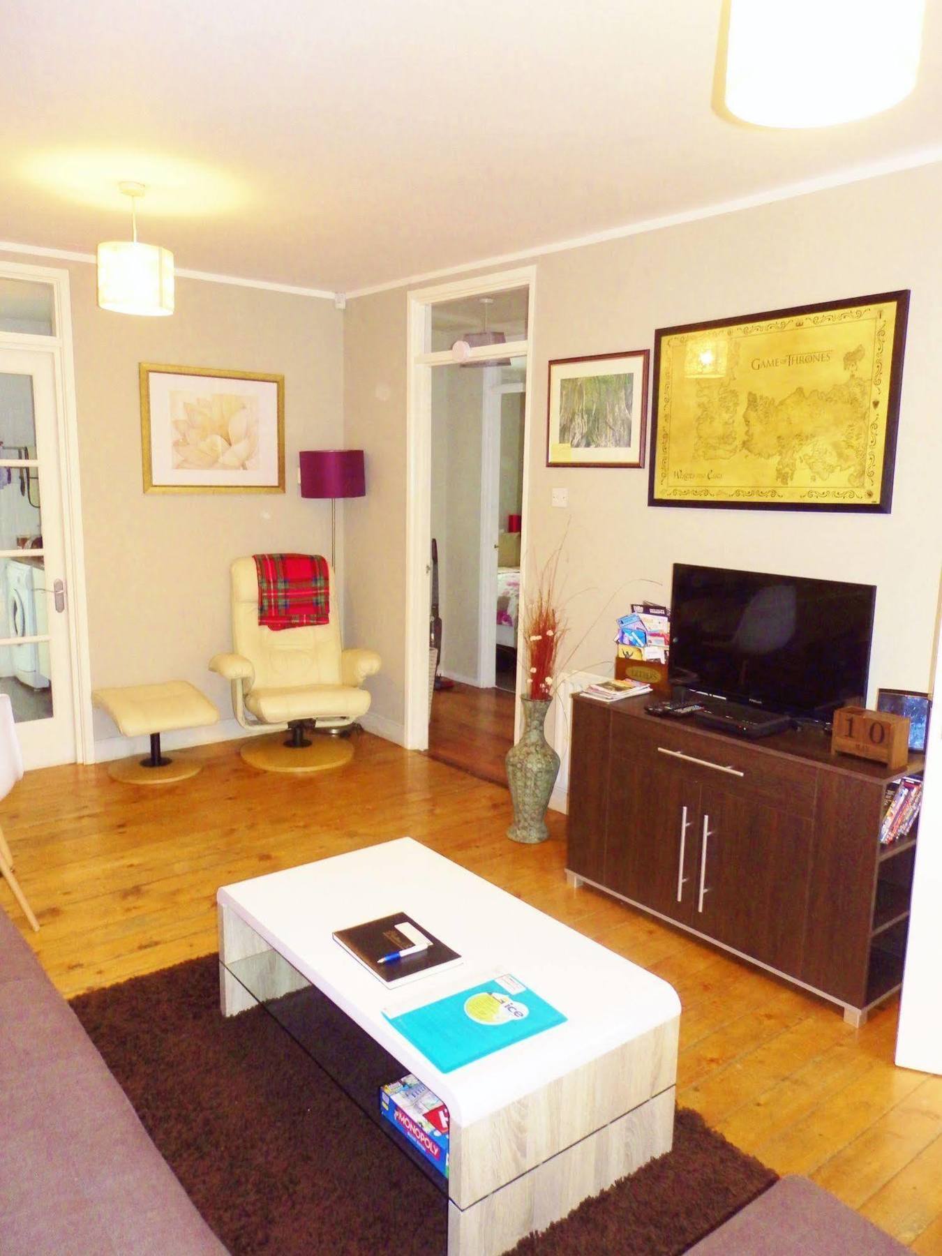 Appartement Great Location - Centre - Parking - 4 Beds - 2 Bedrooms
